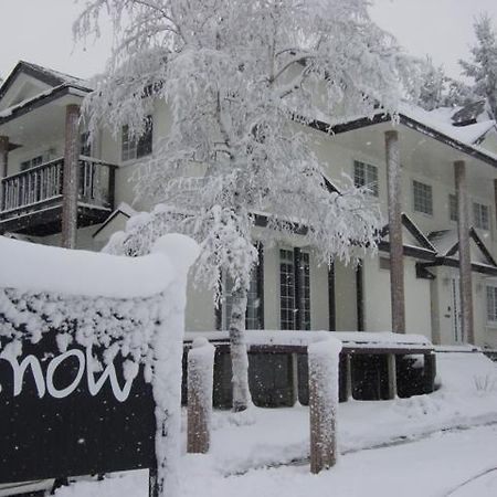 هاكوبا Pension Snow المظهر الخارجي الصورة